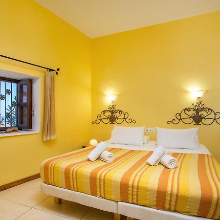 Al 583 Di Lindos Hotell Eksteriør bilde