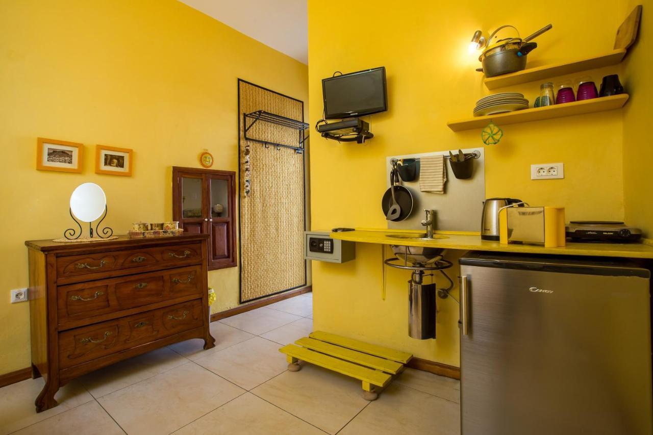 Al 583 Di Lindos Hotell Eksteriør bilde