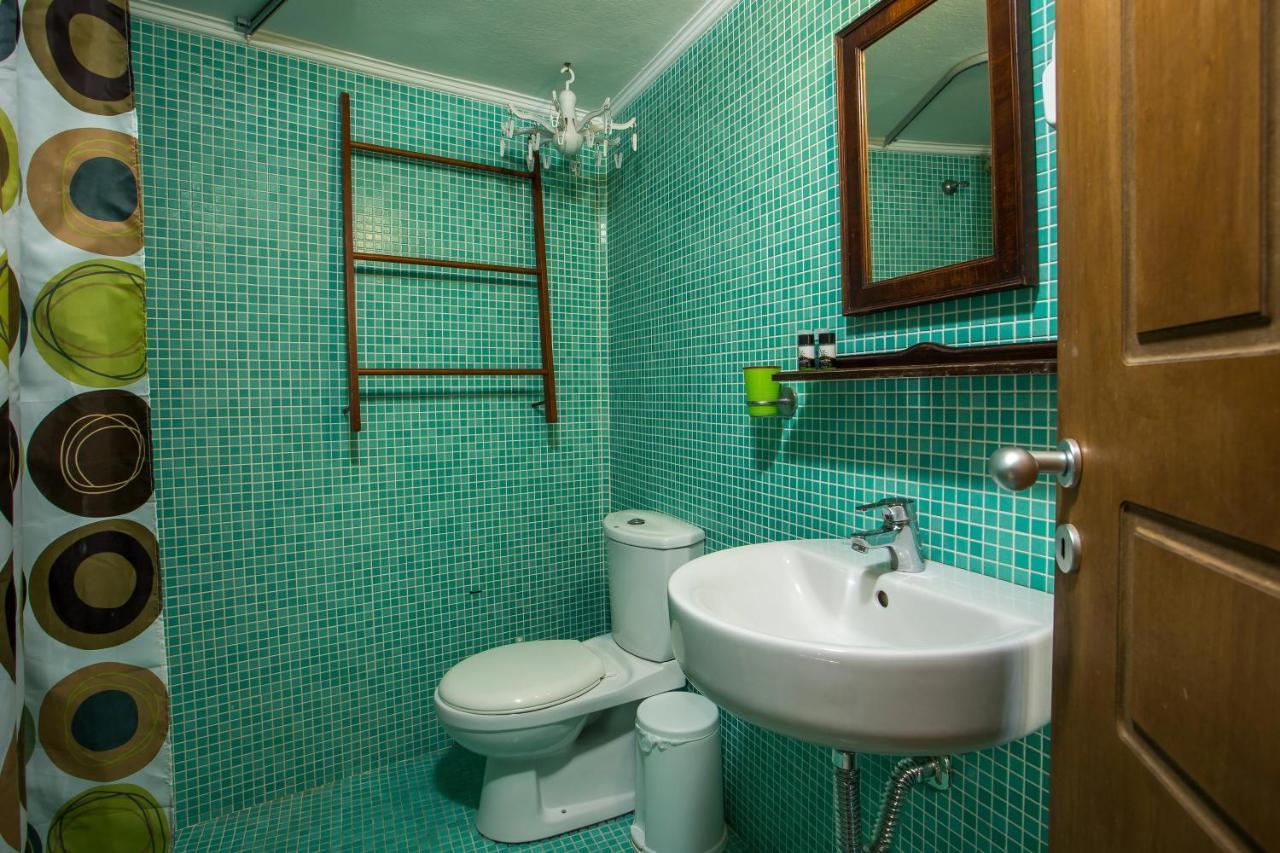 Al 583 Di Lindos Hotell Eksteriør bilde